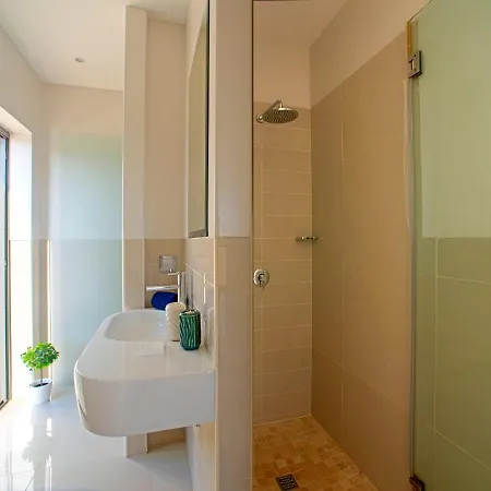 Pine Hills Safira By Interhome Lägenhet Vilamoura